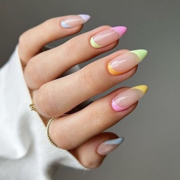 10 трендовых идей маникюра на последний звонок