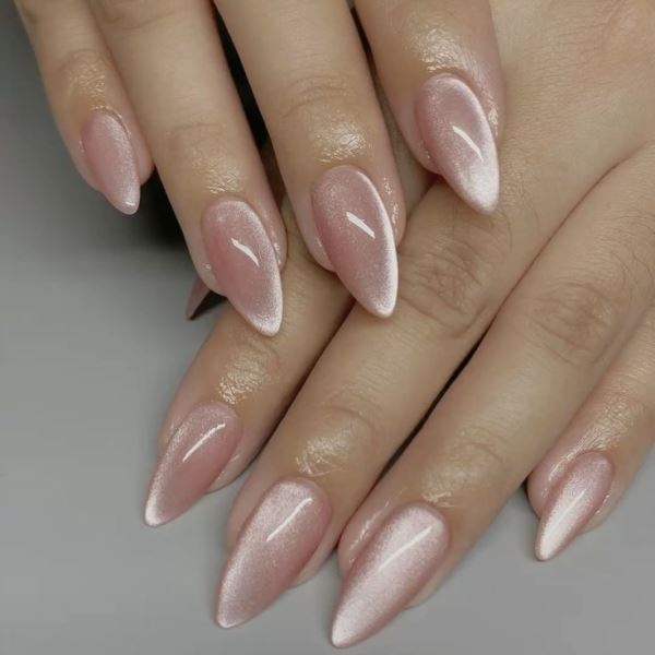 10 трендовых идей маникюра на последний звонок