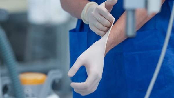 Врачи рассказали о рисках аллергии на латекс