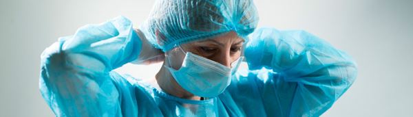 Более половины медицинских работников в США планируют сменить работу в 2026 году