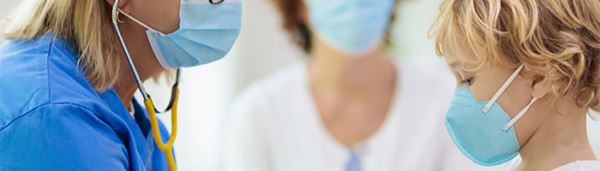 Без токсичного следа: эксперты рассказали о схемах лечения при ОРВИ для всей семьи