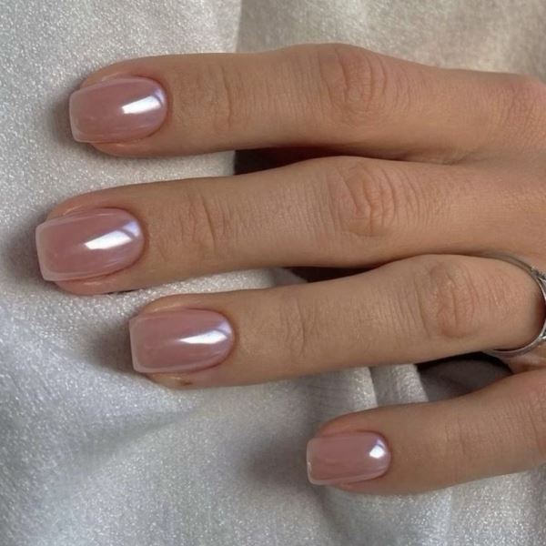 10 трендовых идей маникюра на короткие ногти