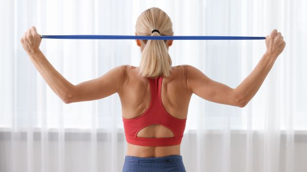 Помогает ли мануальная терапия на самом деле — отвечает врач